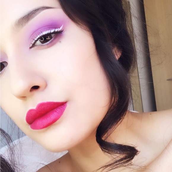 🧞♂️LE🧞♂️MAC Aladdin Collection Matte Lipstick- A Whole New World - Picture 10 of 15